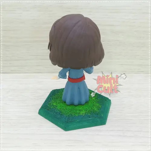 Mini Cult Lúcia Pevensie - as Crônicas de Nárnia