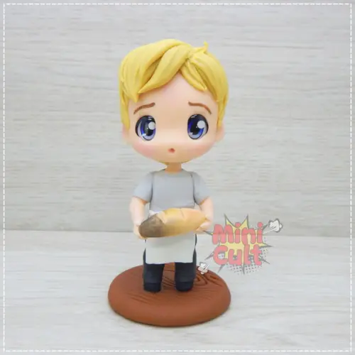 Mini Cult Peeta Mellark com Pão Queimado - Jogos Vorazes