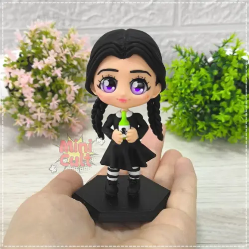 Mini Cult Wandinha Addams - a Família Addams