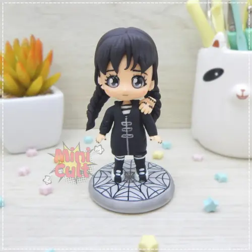 Mini Cult Wandinha e Mãozinha Addams - Wednesday