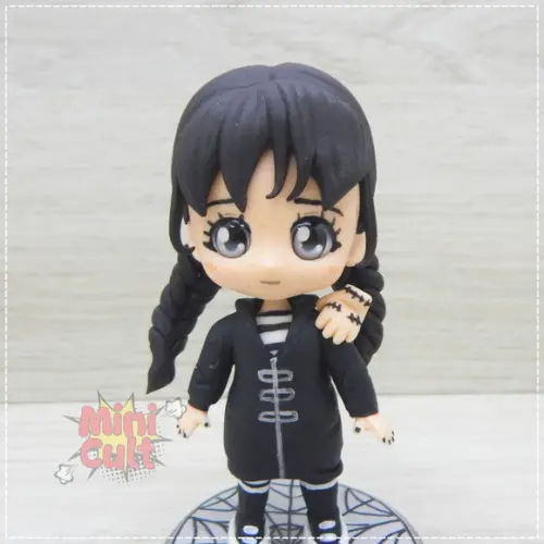 Mini Cult Wandinha e Mãozinha Addams - Wednesday