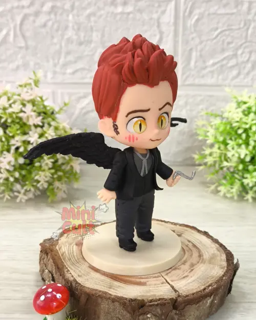 Mini Cult Crowley com Asas - Good Omens