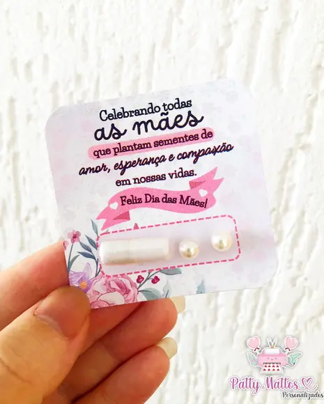 Lembrancinha Card com Mensagens em Capsula e Brinco