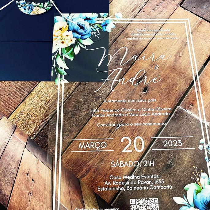 Convite Transparente Flor Azul, Amarelas e Folhagens