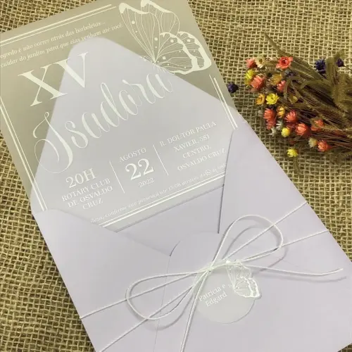 Convite 15 Anos Lilás com Vegetal em Branco