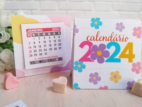 50 Mini Calendário de Mesa 2024
