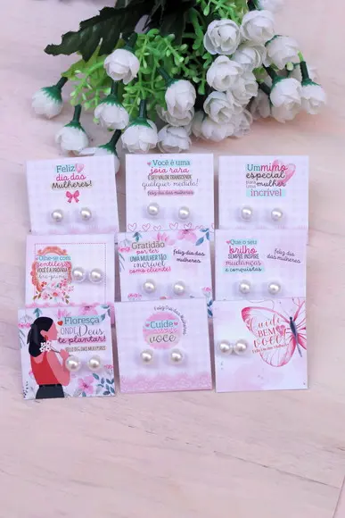 30 Cards com Brinco Pérola Dia das Mulheres