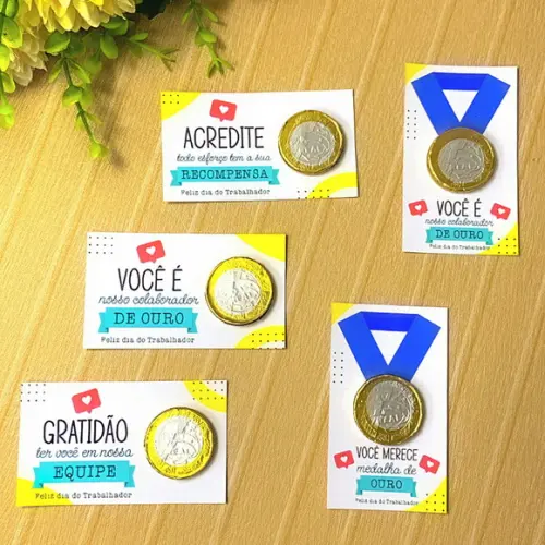 50 Lembrancinhas Dia do Trabalho - Card com Moeda de Chocola