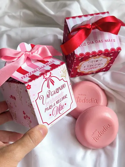 Caixa Presente com 2 Sabonetes Dia das Mães
