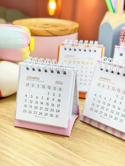 Mini Calendário de Mesa 2026