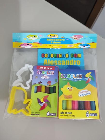 Kit para Colorir + Kit Massinha Baby Shark