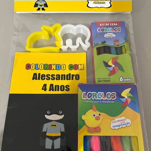 Kit para Colorir + Kit Massinha Batman
