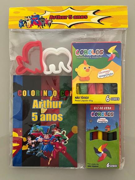 Kit para Colorir + Kit Massinha Liga da Justiça