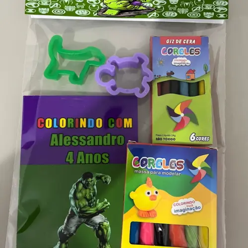 Kit para Colorir + Kit Massinha Hulk