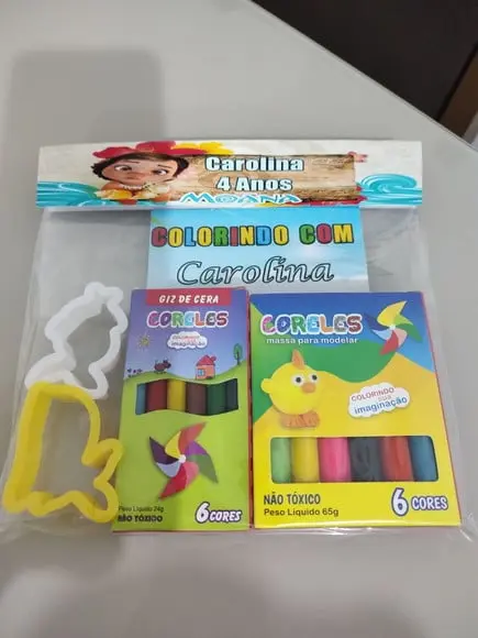 Kit para Colorir + Kit Massinha Moana