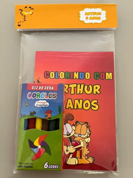 Kit para Colorir Revistinha com Giz de Cera Garfield
