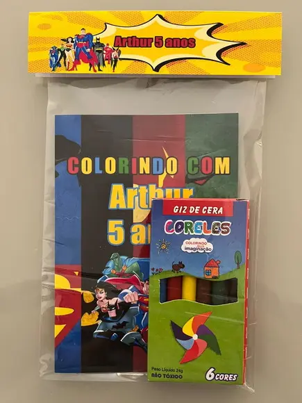 Kit para Colorir Revistinha com Giz de Cera Liga da Justiça