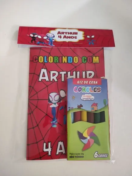 Kit para Colorir Revistinha com Giz de Cera Spidey e Amigos