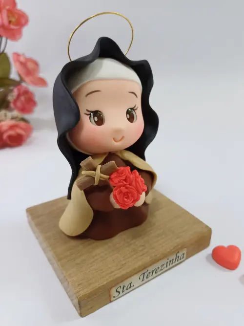 Santa Terezinha em Biscuit