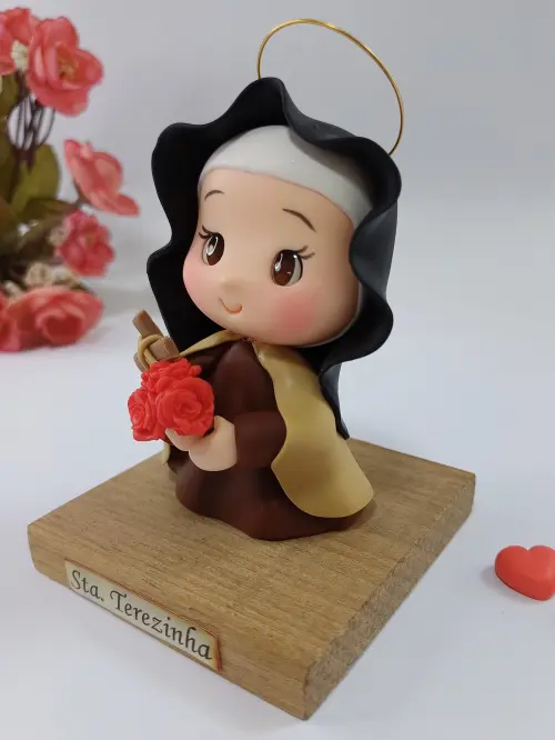 Santa Terezinha em Biscuit