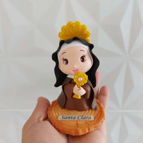 Santa Clara de Assis em Biscuit