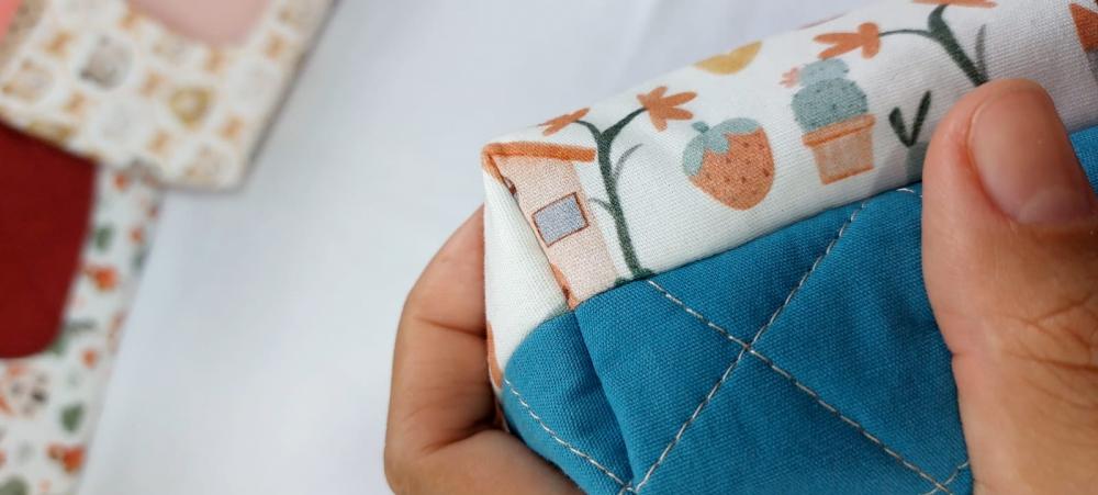 Necesseire do bebê - Porta fraldas com bolso para lenço umedeci