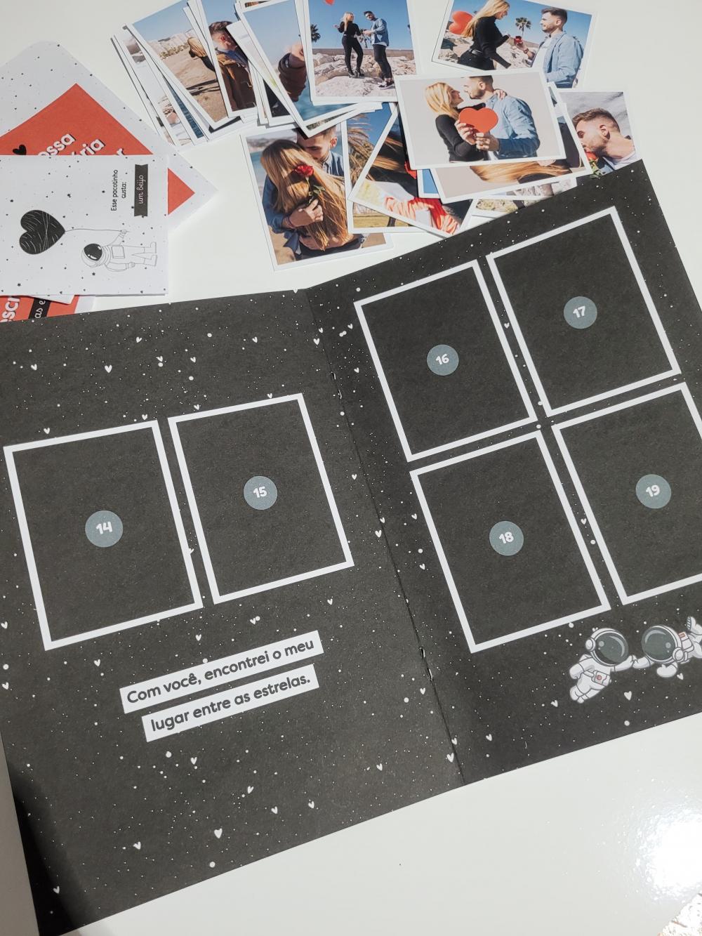 Presente Aniversário Namoro Álbum Figurinhas Personalizado