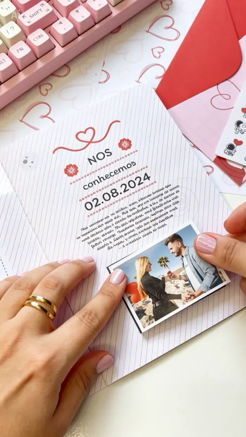 Presente Aniversário Namoro Álbum Figurinhas Personalizado
