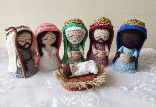 Mini presépio de crochê