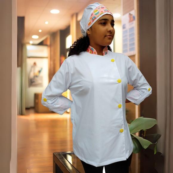 Avental Doma Feminina Estilo e Autoridade na Cozinha
