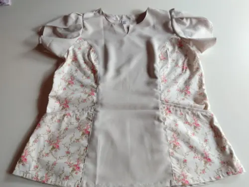 Scrub manga Tulipa com detalhes