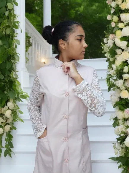 Jaleco Manga em Renda Elegância Sob Medida