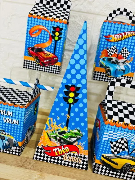 50 Caixas Hotwheels - Monte Sua Caixa