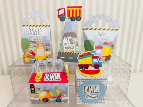 20 Personalizados Tema Caminhões