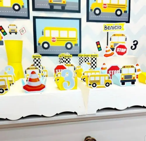 Forminhas para Docinhos Tags Onibus Amarelo Pronto Entrega