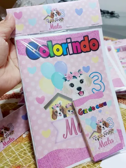 Kit de Colorir Cachorrinhos com Giz e Sacolinha