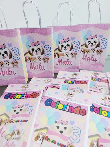 Kit de Colorir Cachorrinhos com Giz e Sacolinha