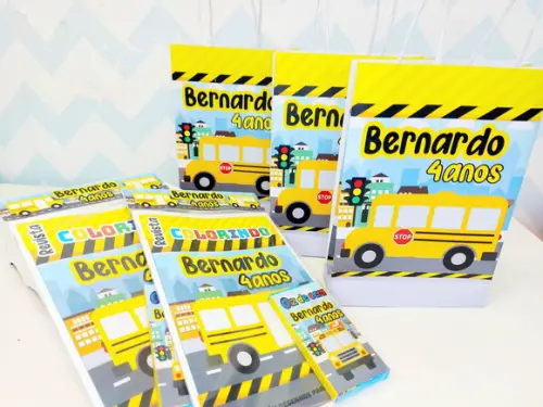 Kit de Colorir Ônibus Amarelo Giz e Sacolinha