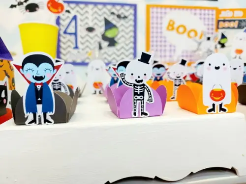 Kit Festa Só Um Bolinho - Tema Monstrinhos Halloween