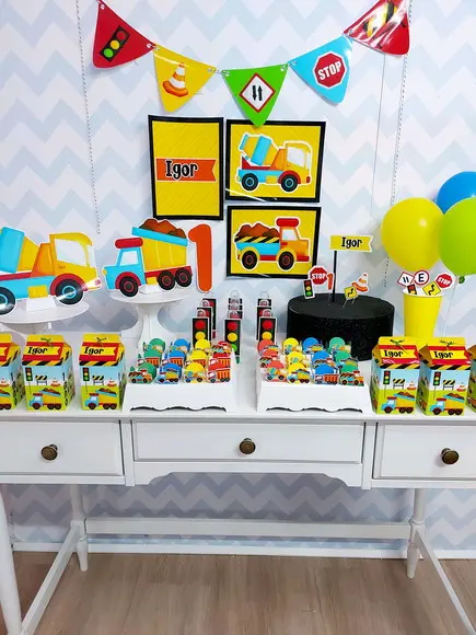 Kit So Um Bolinho - Tema Caminhões