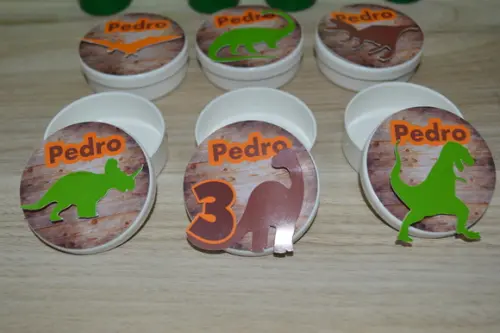 Latinhas tema Dinossauros
