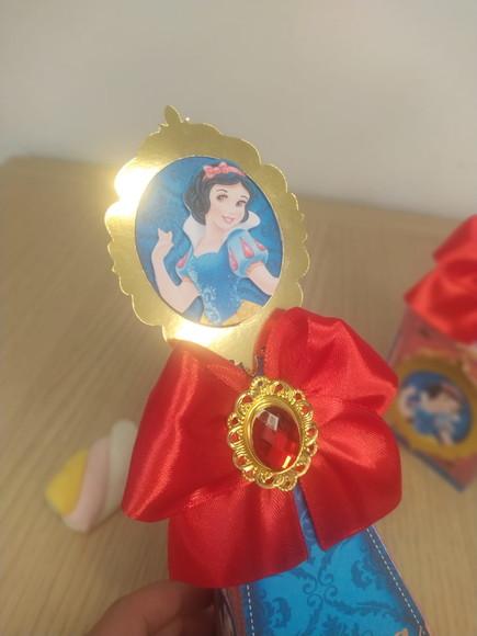 Kit 20 Personalizados a Branca de Neve Luxo Tradicional