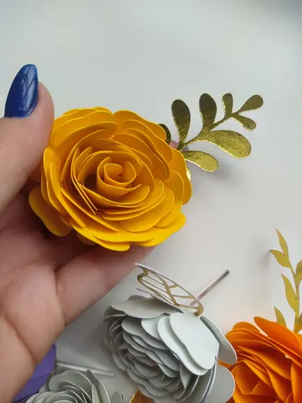 Flores de Papel para Topo de Bolo
