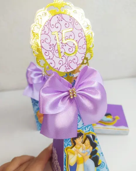 Kit 15 Personalizados - Aladim e Jasmine