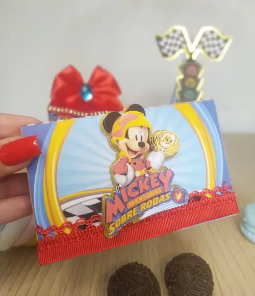 Kit 15 Personalizados - Mickey Sobre Rodas