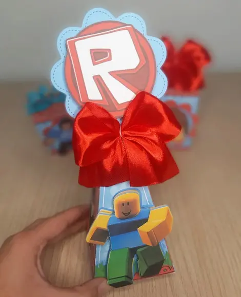 Kit 15 Personalizados Roblox Menino