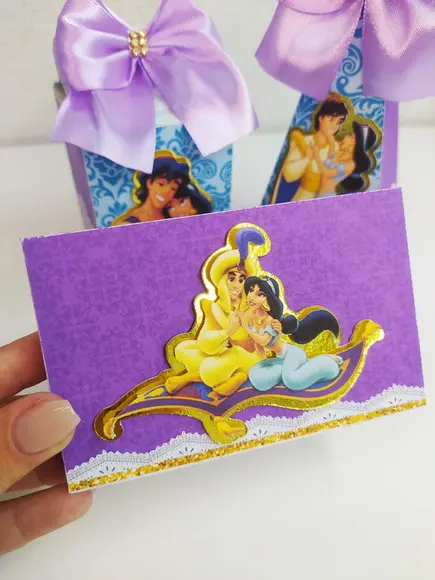 Kit 30 Personalizados - Aladim e Jasmine