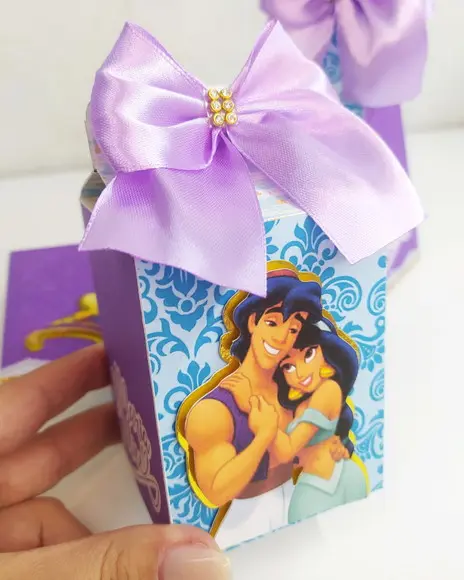 Kit 30 Personalizados - Aladim e Jasmine