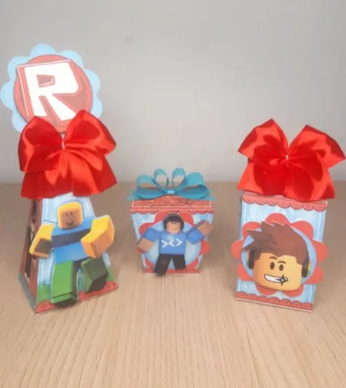 Kit 30 Personalizados Roblox Menino