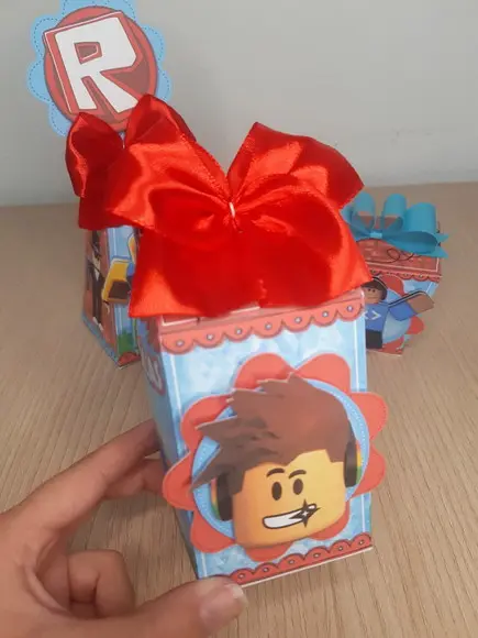 Kit 30 Personalizados Roblox Menino
